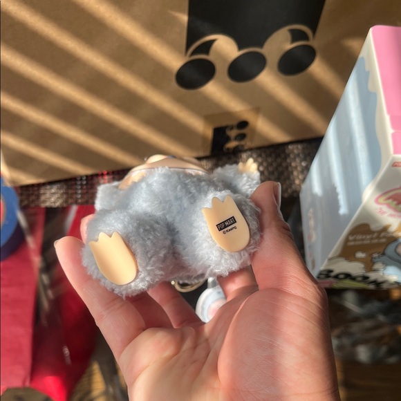 AUTHENTIC! Pop Mart Exciting Macaron Vinyl labubu Doll - sea salt coconut - Picture 3 of 5